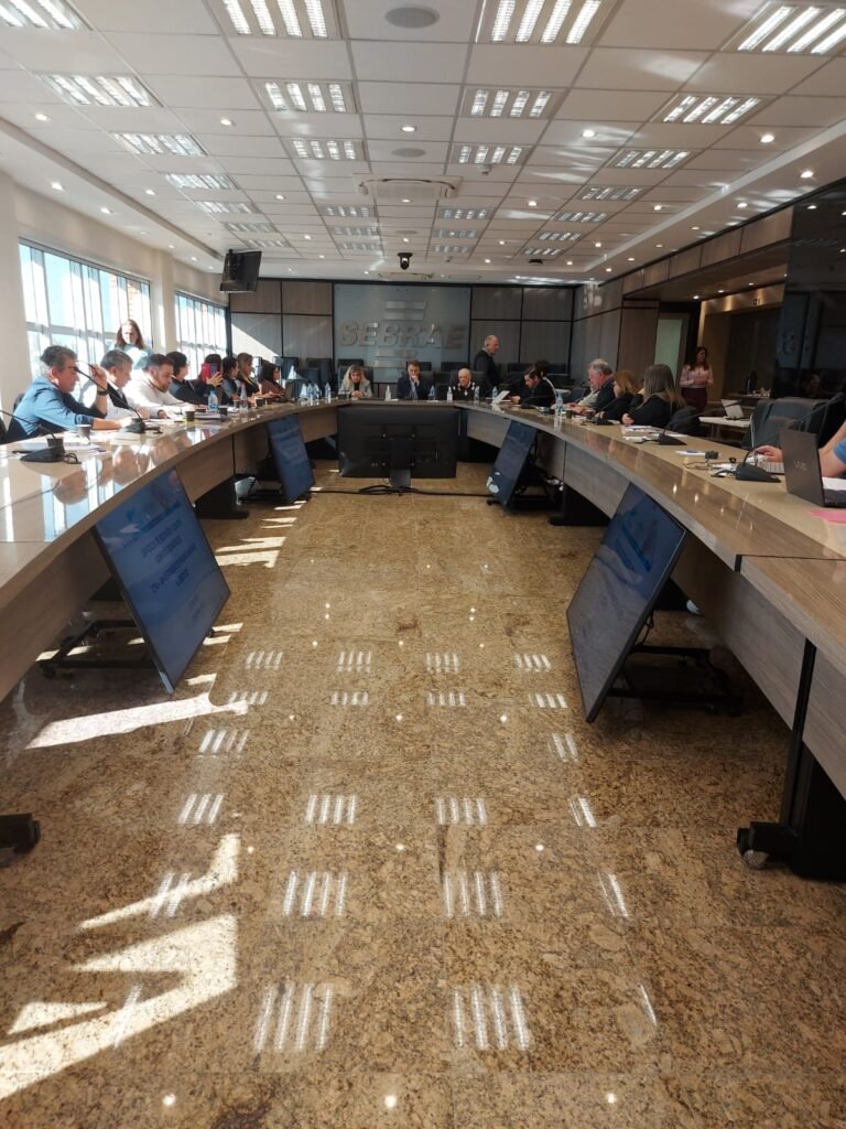 Fopeme inicia 10º ciclo de reuniões debatendo avanços para reduzir burocracia e ampliar mercados para micro e pequenas empresas 3 974e2e61 44e4 43ed 974b aabdb19f18dd 1
