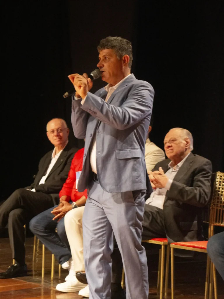Itabuna sediou o xx encontro nacional de líderes e o xv congresso norte e nordeste das micro e pequenas empresas 19 Snapinsta. Com. Br 6a56db018b228
