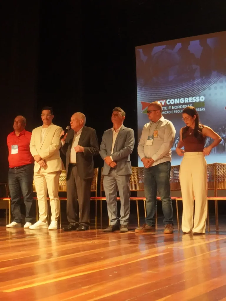 Itabuna sediou o xx encontro nacional de líderes e o xv congresso norte e nordeste das micro e pequenas empresas 15 Snapinsta. Com. Br 6a56db194c204